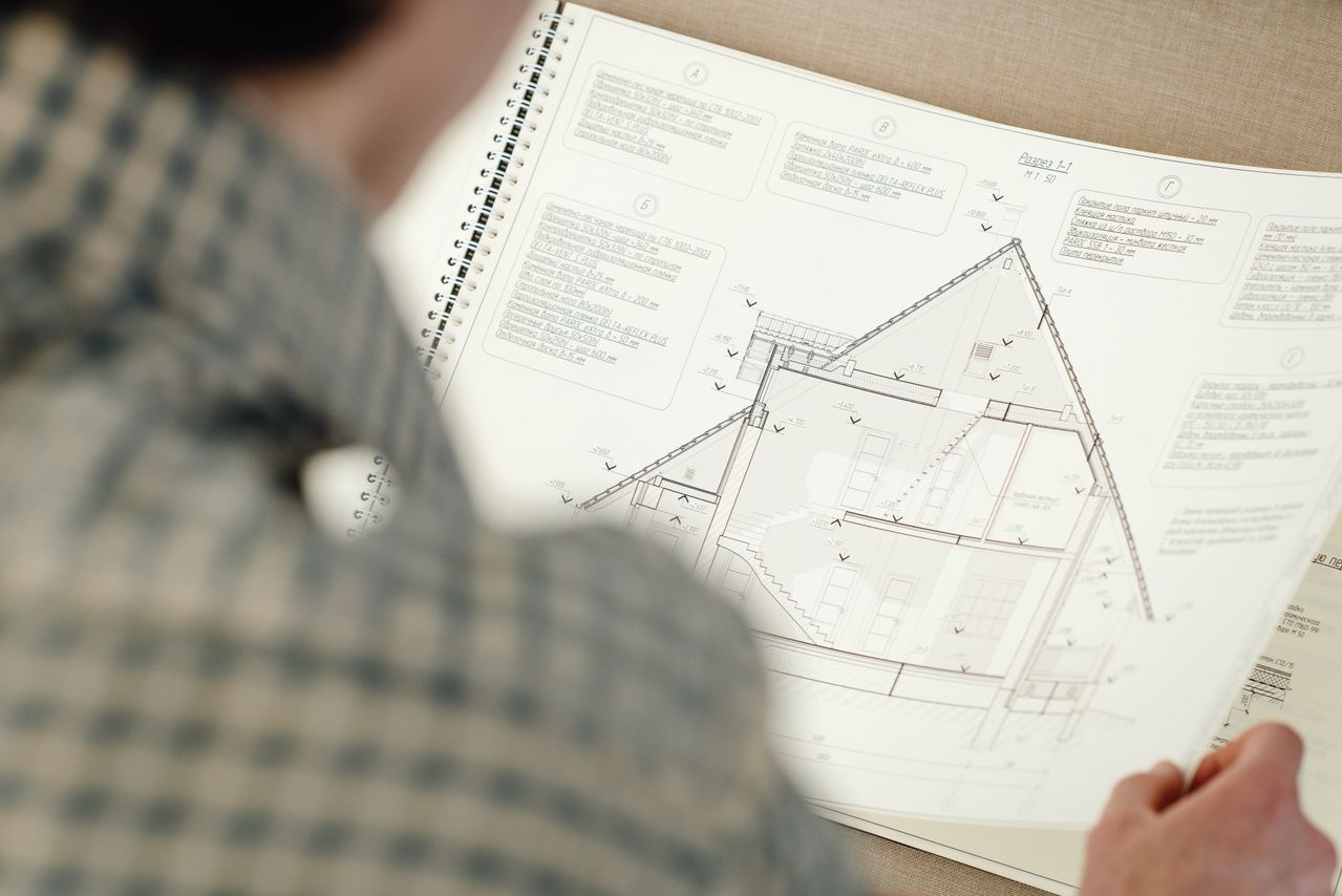 How to Build a House: A Complete Guide to Planning, Construction, and Finishing